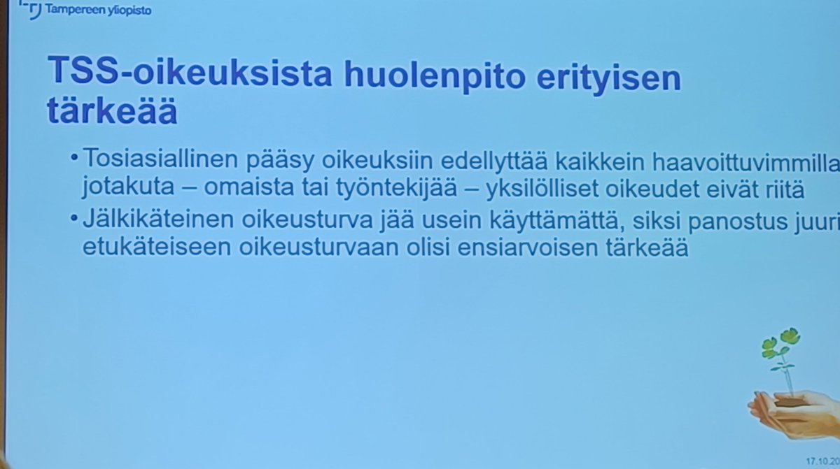 rets_asiamies's tweet photo. #OikeusTullaToimeen -seminaarissa @Laura_Kalliomaa: Perus-ja ihmisoikeudet ovat sidoksissa toisiinsa. TSS eli taloudellisista, sivistyksellisistä ja sosiaalisista oikeuksista on huolehdittava, jotta haavoittuvassa asemassa olevat pääsevät oikeuksiinsa. https://t.co/1GEk4NUxLk