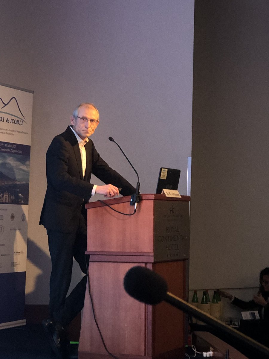 g_sbardella's tweet photo. It’s a pleasure to chair the morning session at @IUPAC #ISCNP31 in Naples and introduce one of the chairs of @ChemMedChem and of @EuroMedChem #EFMCISMC2021 Karl Heinz Altmann (@ETH_DCHAB), giving a plenary lecture on total synthesis of natural compounds. @SCS_DMCCB https://t.co/5eJjljrx1n