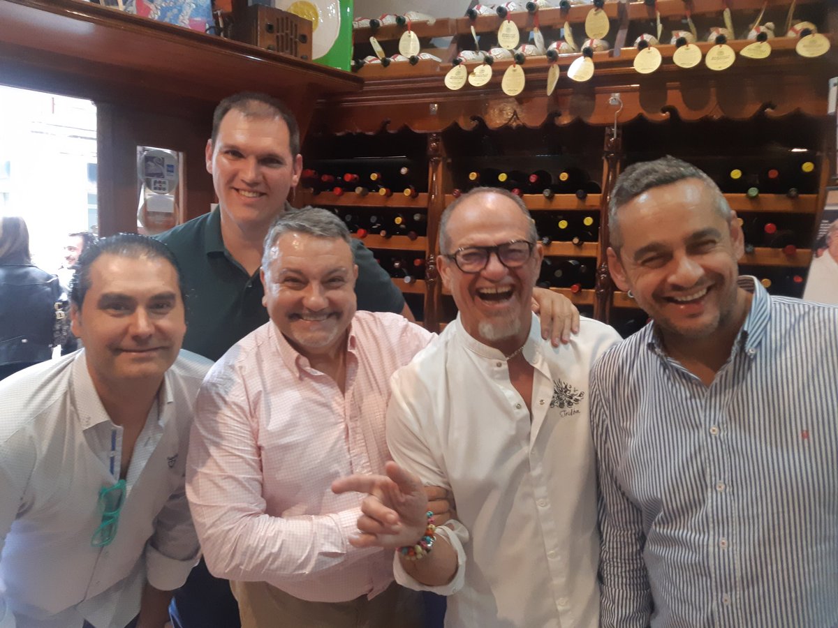 Viña Dammis Verdejo disfrutando de de amigos y trabajo.