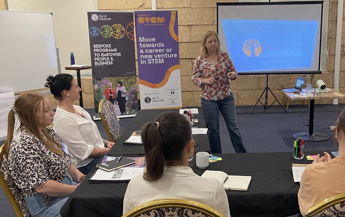 ValueCreatorsPL's tweet image. STEM KNX is kicking off!

A room with some amazing women from Kununurra here today 🙌
@RRRnetwork 

#STEM #stemeducation #WITWA #womeninbusiness #womenempoweringwomen #agtech #agriculture #valuecreatorspl #rrrnetwork