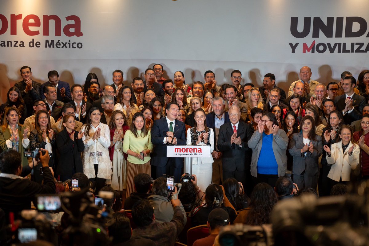 #AdánAugusto: red de apoyo a la 4T (@adanaugusto4t) on Twitter photo 🔶 #LaEsperanzaNosUne por la continuidad de la transformación.
Junto a su coordinador político <a href="/adan_augusto/">Adán Augusto López H</a>, hoy <a href="/Claudiashein/">Claudia Sheinbaum Pardo</a> logró el acuerdo por la unidad entre los aspirantes de las 8 entidades y la Ciudad de México. Se ven resultados del trabajo en equipo.
#RedAdánAugusto 🔶 #LaEsperanzaNosUne por la continuidad de la transformación.
Junto a su coordinador político <a href="/adan_augusto/">Adán Augusto López H</a>, hoy <a href="/Claudiashein/">Claudia Sheinbaum Pardo</a> logró el acuerdo por la unidad entre los aspirantes de las 8 entidades y la Ciudad de México. Se ven resultados del trabajo en equipo.
#RedAdánAugusto