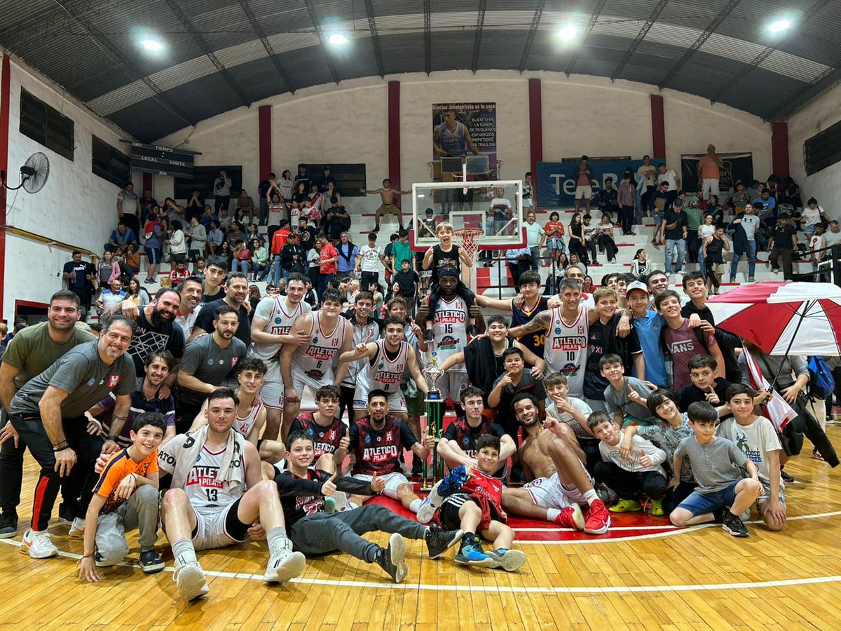AtleticodePilar's tweet photo. Atlético ganooo el clásico frente a Sportivo Pilar y se quedó con el bicampeonato de la Copa Pilar. #VamosRancho #elclubdelpueblo https://t.co/t4T1FRN0GZ