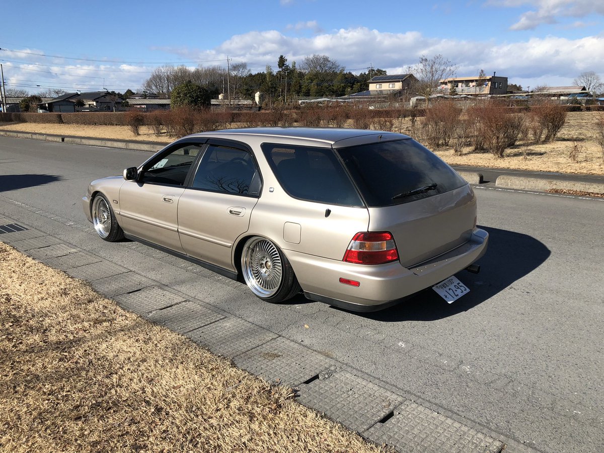 gx71rn's tweet photo. アコードに履いてたhead40誰か買ってくれないかー
センターキャップ欠けて揃わないけど https://t.co/4QauGKQFFE