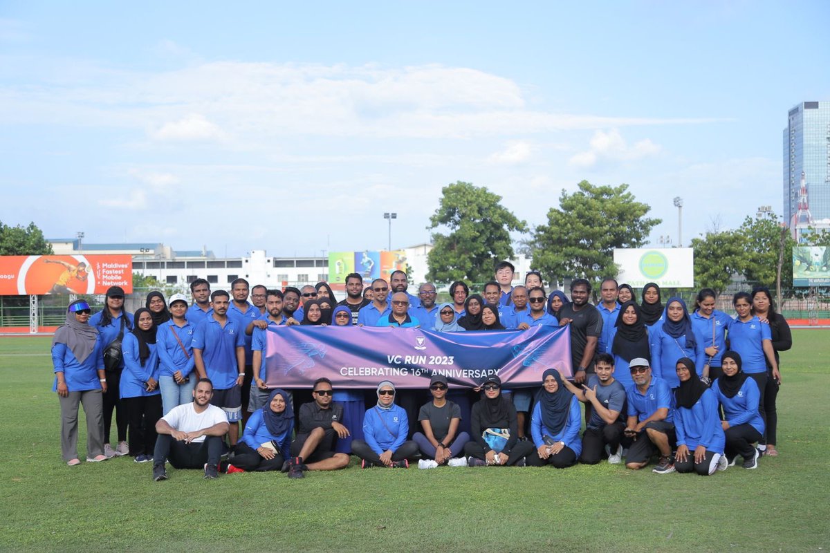 VillaCollegeMv's tweet photo. Kicking Off Our 16th Anniversary Celebration with a Spectacular Morning Marathon at Ekuveni Running Track! Villa College's Enthusiastic Staff and Students Join the Fun!
#transformyourlifewithvillacollege #vc16 #myvc https://t.co/CkOKRdxVvY