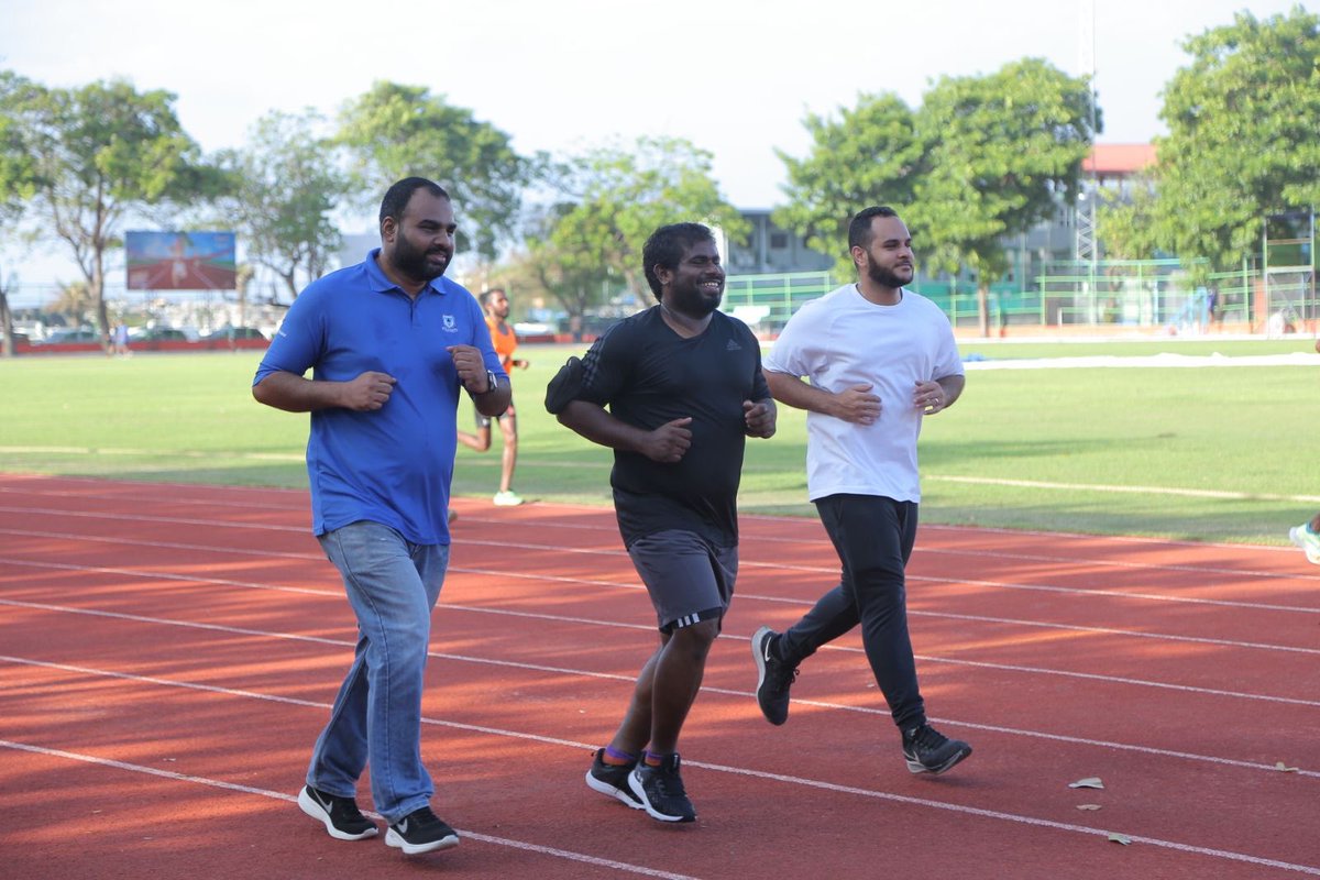 VillaCollegeMv's tweet photo. Kicking Off Our 16th Anniversary Celebration with a Spectacular Morning Marathon at Ekuveni Running Track! Villa College's Enthusiastic Staff and Students Join the Fun!
#transformyourlifewithvillacollege #vc16 #myvc https://t.co/CkOKRdxVvY
