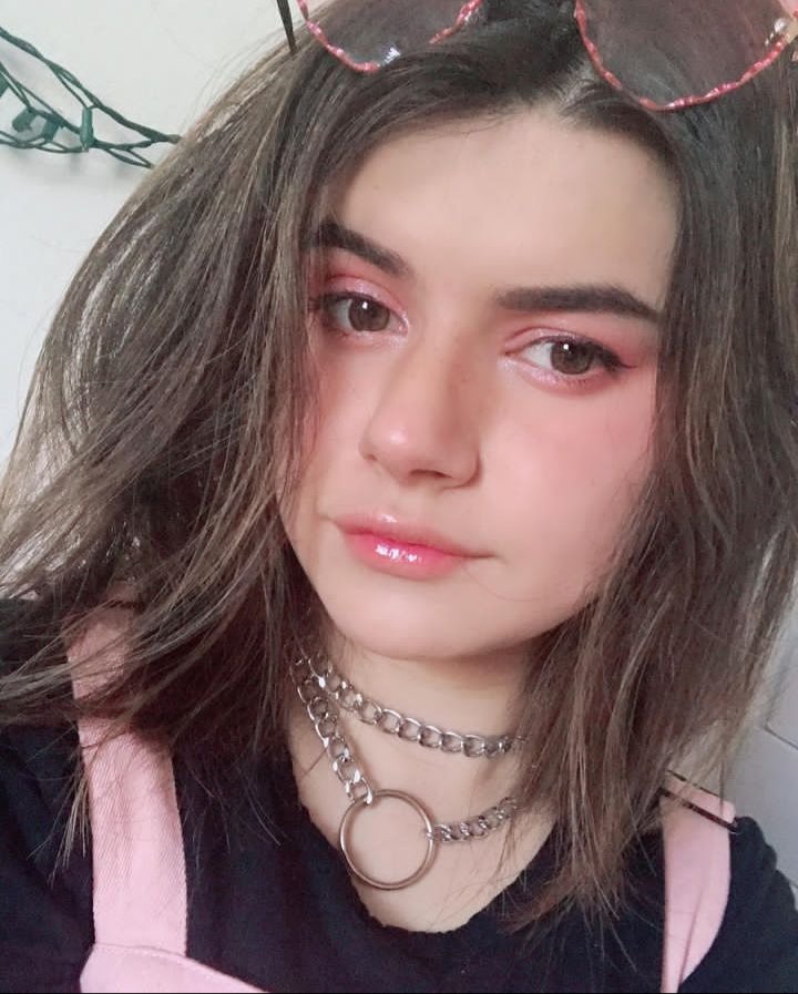 TrapVergon's tweet photo. @Lucifer_Sama97 Yo te doy todo el amor que quieras https://t.co/29ZW9NSd0N