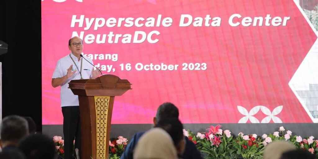 Wow! TelkomGroup is determined to develop the digital ecosystem through the development of Hyperscale Data Centers. Read all about it in this exciting blog post! Don't miss out, check it out here: ift.tt/cXGaCVe. #TelkomGroup #HyperscaleDataCenter #DigitalEcosystem