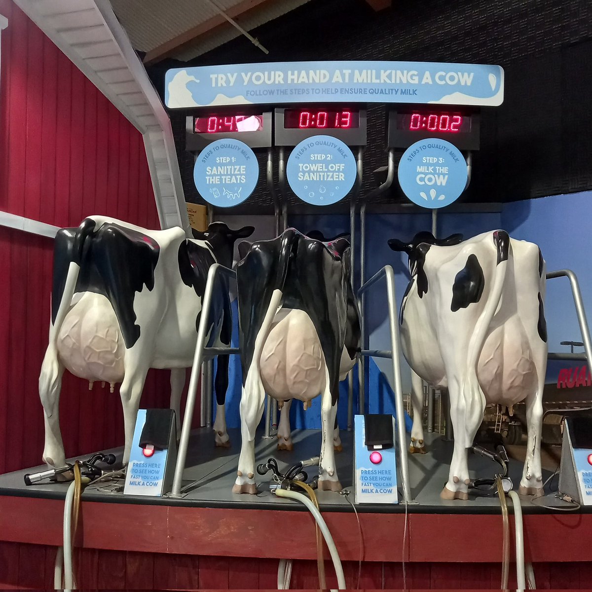 Cows! A big thank you to Mike &amp; Sue McCloskey for a 5* tour of their dairy farm, Fair Oaks. True visionaries with curious mindsets &amp; can-do attitudes. A brilliant trip during the <a href="/FIL_IDF/">International Dairy Federation</a> World Dairy Summit 2023. <a href="/NuffieldFarming/">Nuffield Farming</a> #WeAreDairy