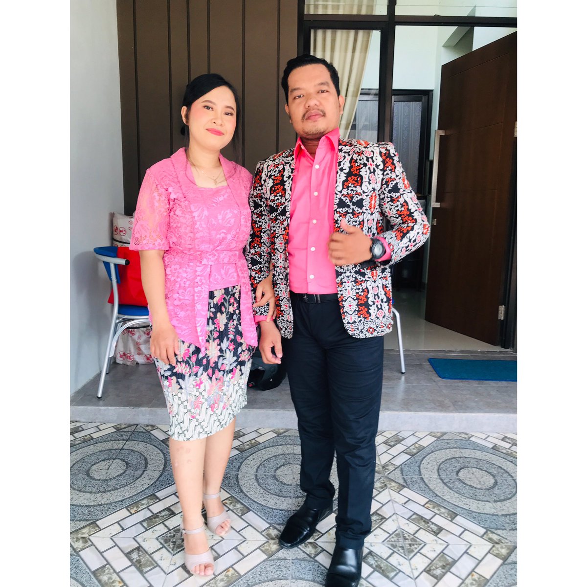 Gemezzz bgt liatnya apa lgi si abang baju pink ini 🥰