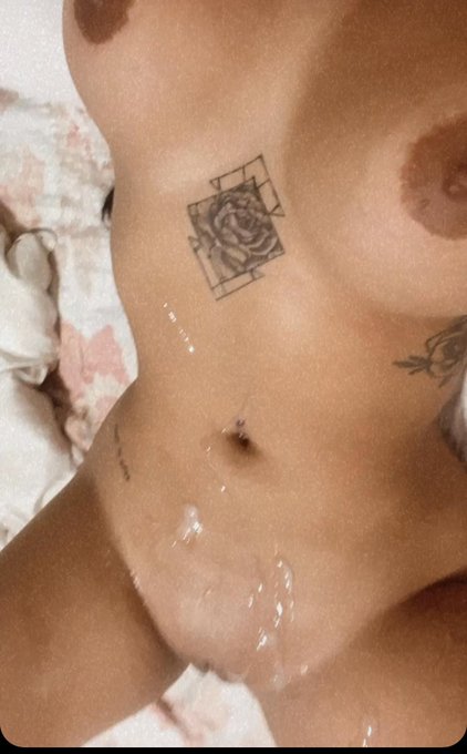 Que delicioso me comieron,me dejó bien untadita de lechita 🤤💦🍆  https://t.co/Ha10CIzNNQ https://t.co