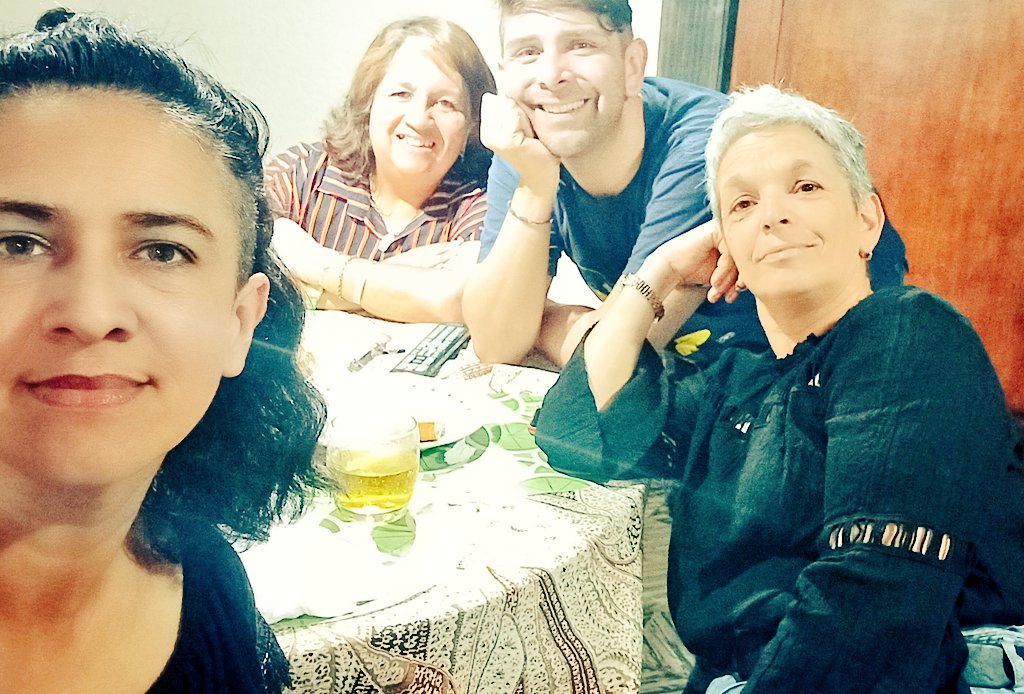 AnaBentacur's tweet photo. Cumple de norma 
🥰 https://t.co/1jq9cxrljF
