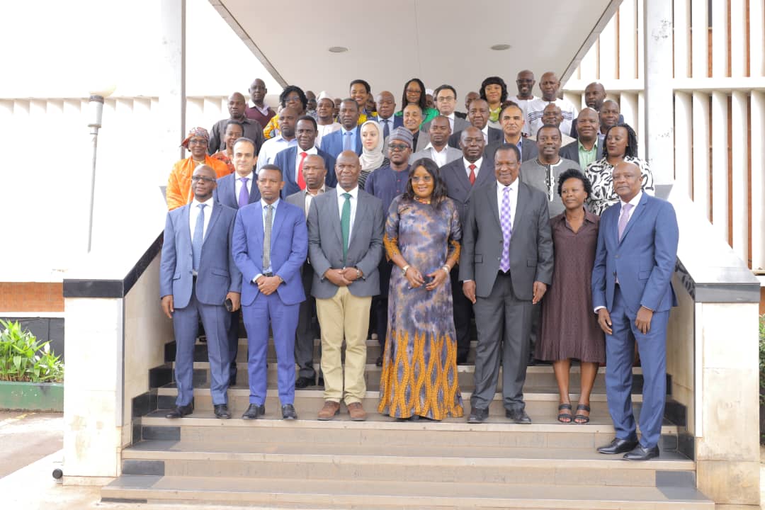 avomo13or's tweet image. #BeatPlasticPollution; #INC3;#draftzero;#AMCEN;#ANUE;
Du 16 au 20 Octobre 2023 à KAMPALA se tient la réunion du groupe africain des négociateurs sur les pollutions plastiques