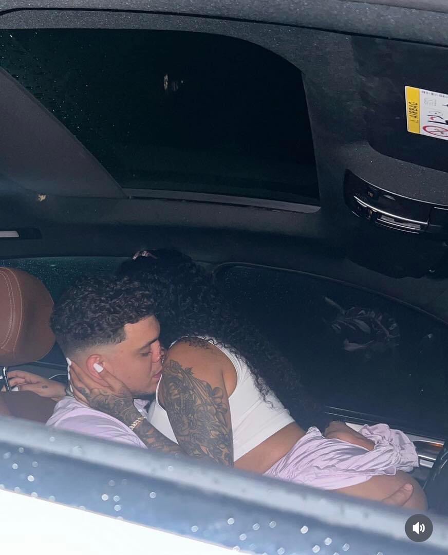 BROWNSKINGIRL_'s tweet photo. Mood : https://t.co/yeNBP5tcQv