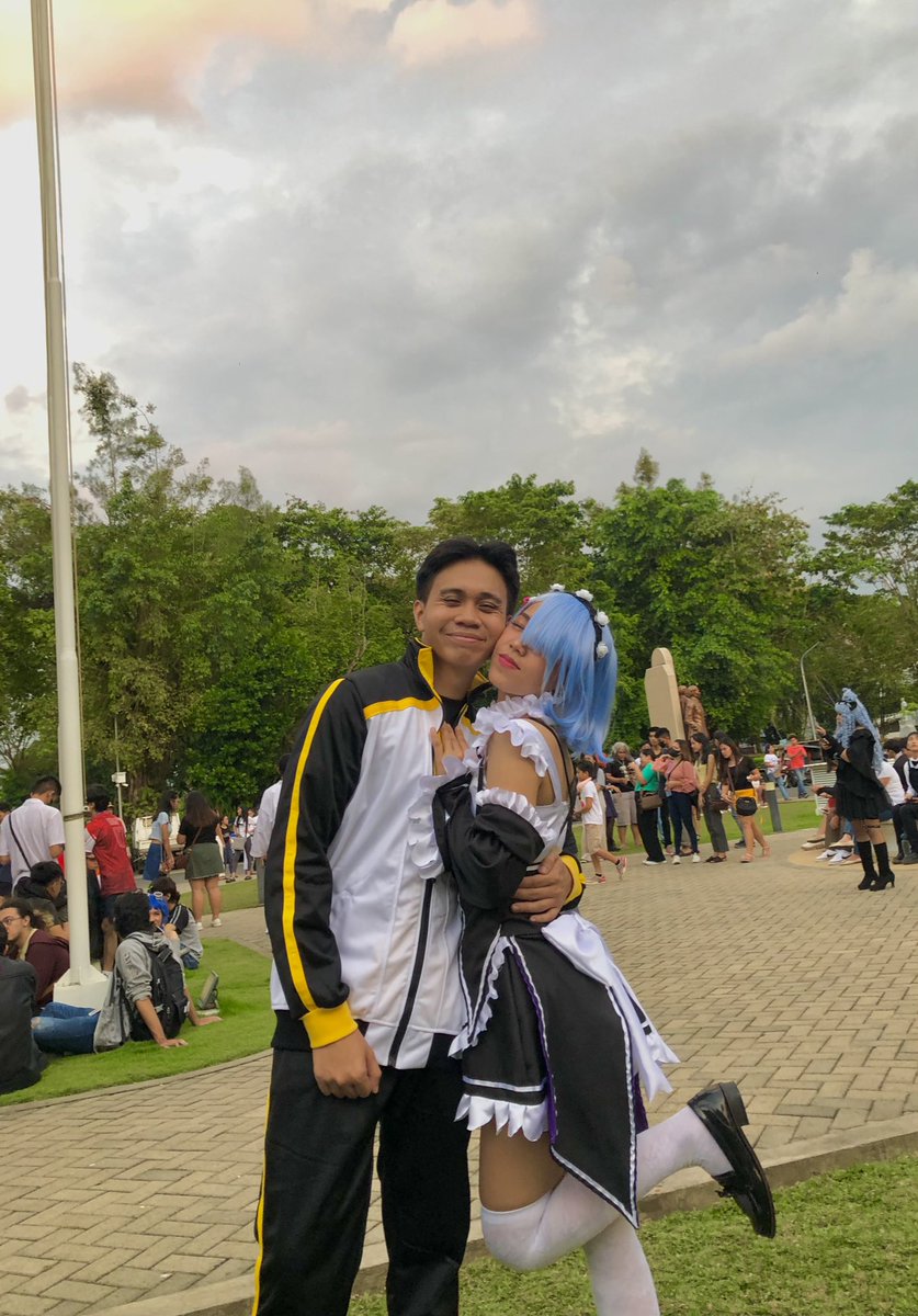 Xuxibbyu's tweet photo. SubaRem💖
#cosplay #dipologcosplayday #zancoco #rezero #rem #subaro https://t.co/q3ddnRteaN