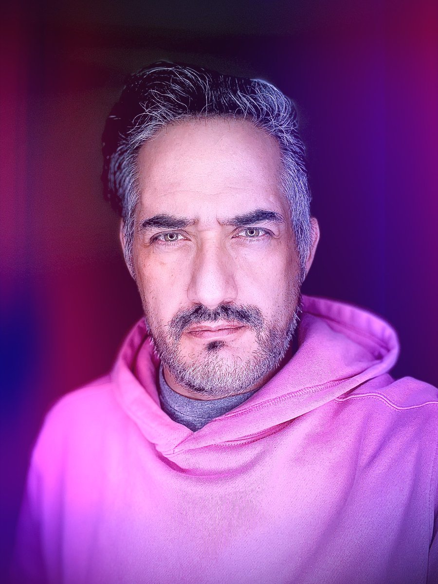 carlospulido_mx's tweet photo. Octubre 16, 2023. #yo #me #selfie #greeneyes #49yo #grayhair #anxiety #depression #beard #MentalHealthMatters https://t.co/rUmSEDt0nw