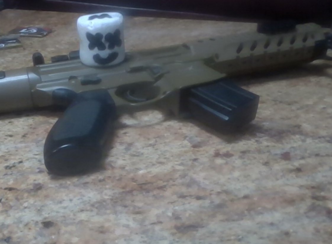 BayrenHerr's tweet photo. @marshmello This is a threat and art on a real marshmallow!! 😱😱 (Don't mind the gun its what happens if you dislike the mans music) https://t.co/NCy1iza1vV