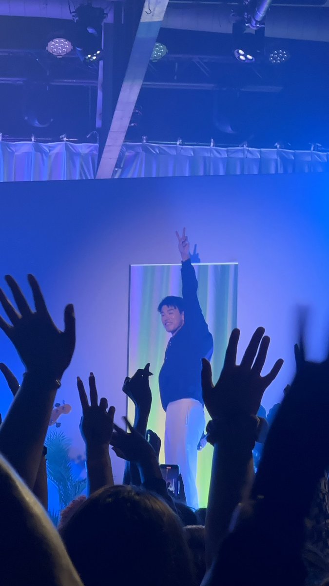 j_carrera13's tweet photo. My second time being blessed with @ericnamofficial presence at Nashville, TN and I miss him already!!! Post concert depression be hitting😭🤧. Come and see us soon please and remember to stay safe and healthy through your tour!!🫶🏻💖 https://t.co/tZ6RZh6F8Y