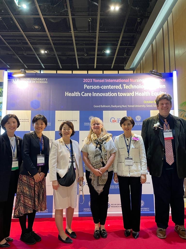 Another photo from 2023 #Yonsei International Nursing Conference last week, with colleagues from University of Pennsylvania USA, St Luke's International University Japan, University of Technology Sydney and Yonsei University Korea. #WHOCCNM #nursing
