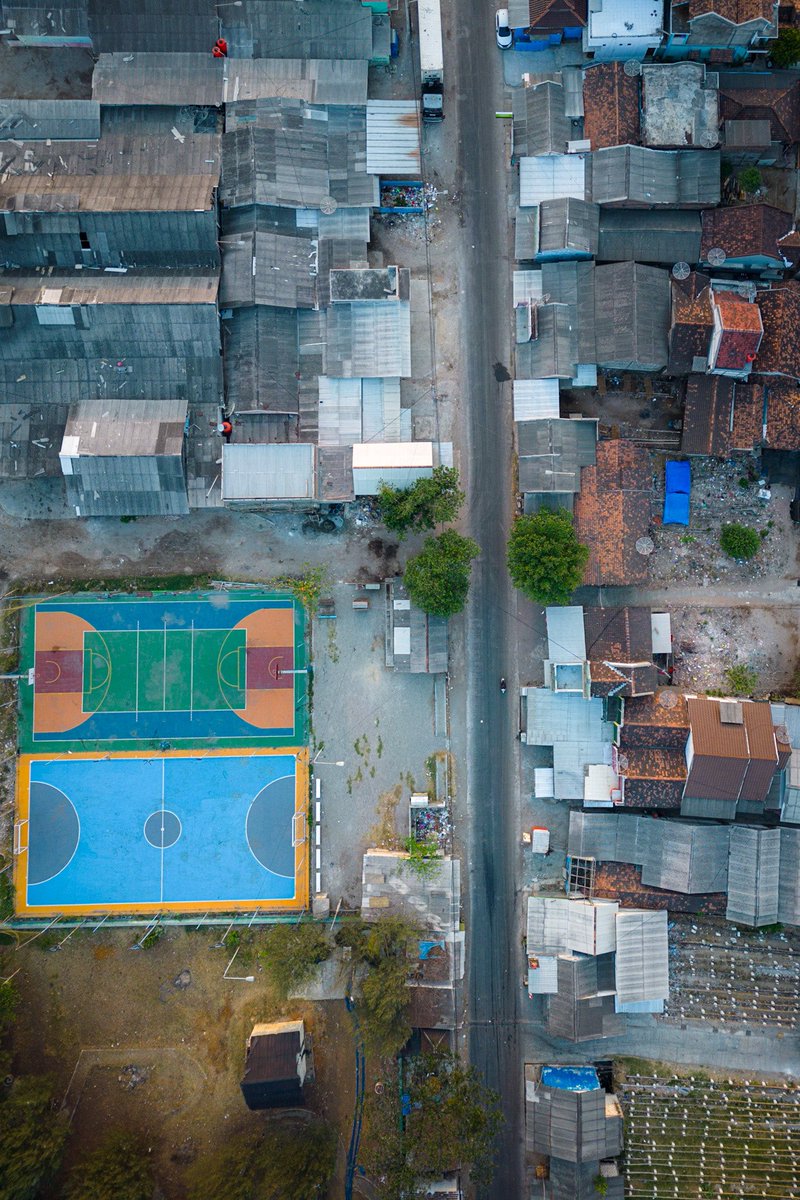 Kampung tetangga

<a href="/OrangRembang/">Orang Rembang</a> 
@VisitRembang 

📍Tasikagung 

#dronephotography 
#aerialphoto 
#travelphotography 
#tuesdaymotivations