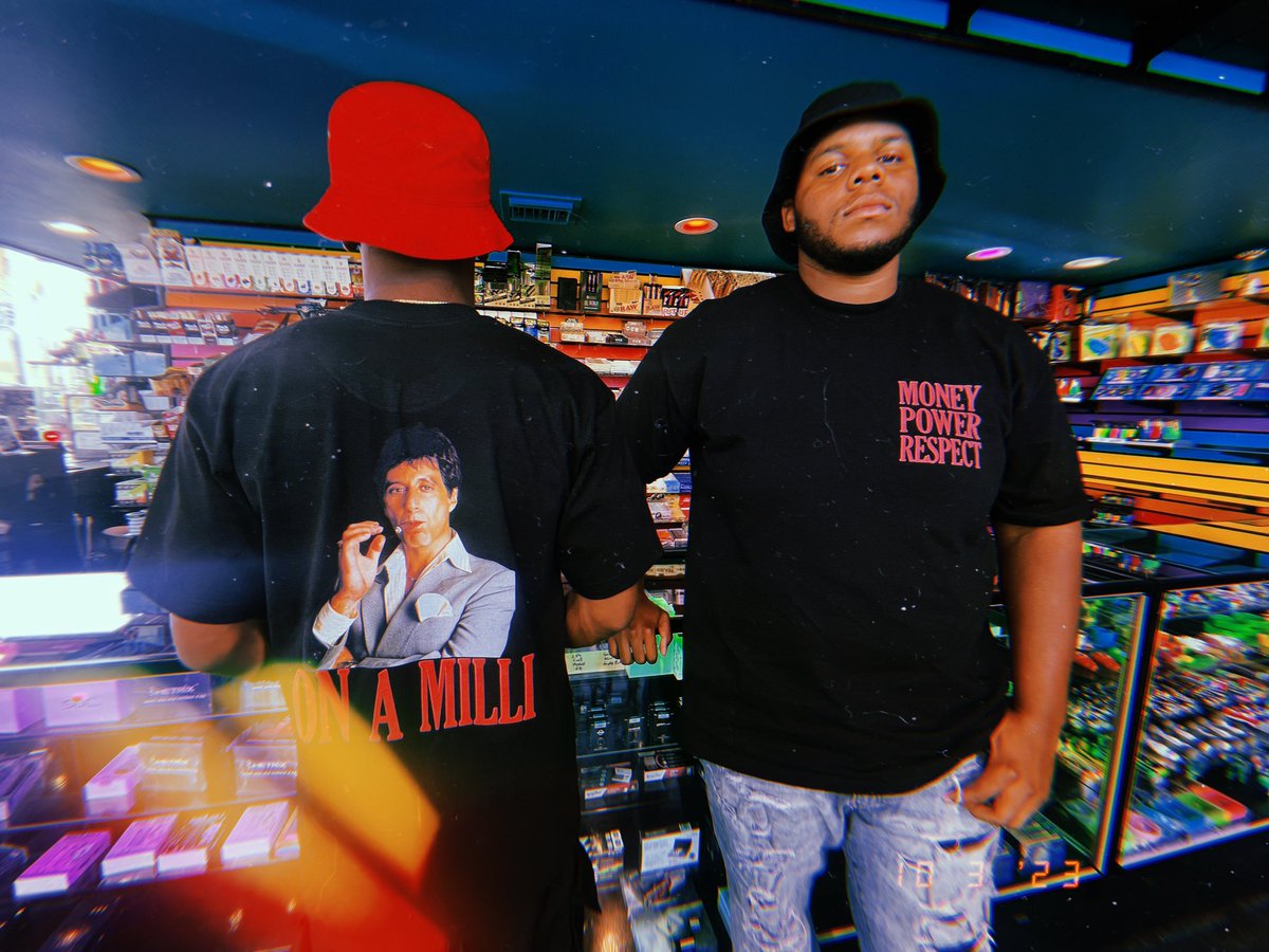 DariusTyler10's tweet photo. Maaaaannnnn 〽️🔥 @oamclothing https://t.co/nI0irxnesq