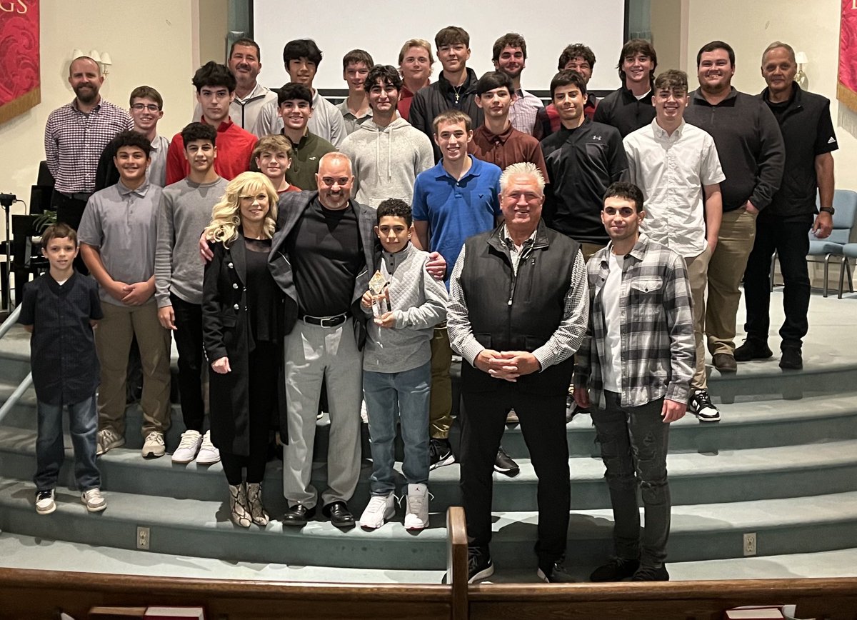 NHS_LANCERS's tweet photo. Thank You ⁦@ClintHurdle13⁩ for the impactful message that you delivered to all ⁦@NHS_LANCERS⁩ ⚾️ members in attendance Sunday. 

“Make a difference today!” 

⁦@Nesh_Sports⁩
⁦@NCNewsSports⁩ 
⁦@LCSportsNet⁩
⁦@TribLiveHSSN⁩
⁦@PGVarsityXtra⁩ https://t.co/uVpNJZdY9a