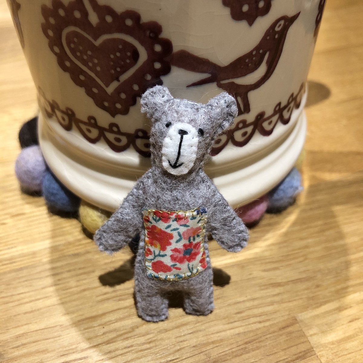 HeartFeltJudy's tweet photo. I don’t know what it is but this little bear I 💖
But I did it and she’s now available in my #etsyshop #minibear #handsewn #pocketbear #pockethug #bears #CollectibleBears 😊💖🐻 https://t.co/hnSPZrjsM7