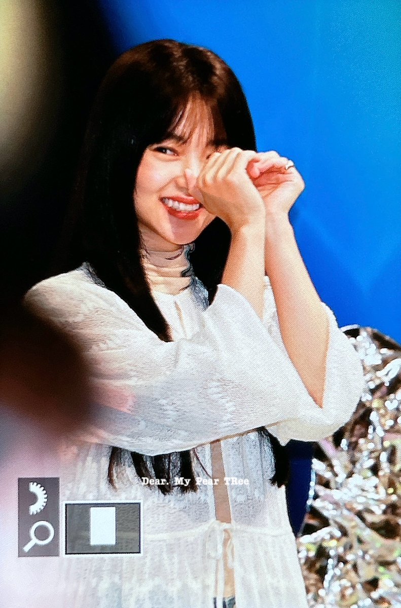 231017 오늘도 하트 발사 ㅋㅋ 🫶🏻

#김태리 #태리 #kimtaeri