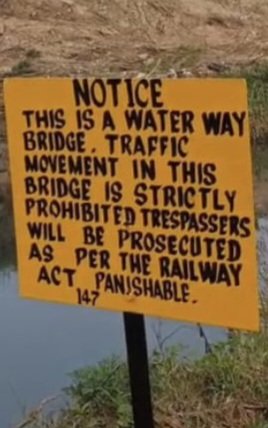 CitizenPulseX's tweet photo. And, now here comes the expected out of unexpected with #Cromaroad closure from 🛤 

*Vent defined
*Movement prohibited via vent 🚫 
*Trespassers will be prosecuted🆘️⛔️
@BBMPCares @BBMPCOMM @MALimbavali @PCMohanMP @DKShivakumar @Hamsa85005429
@ChristinMP_ 
What's the solution⁉️ https://t.co/YUBHah4DMR