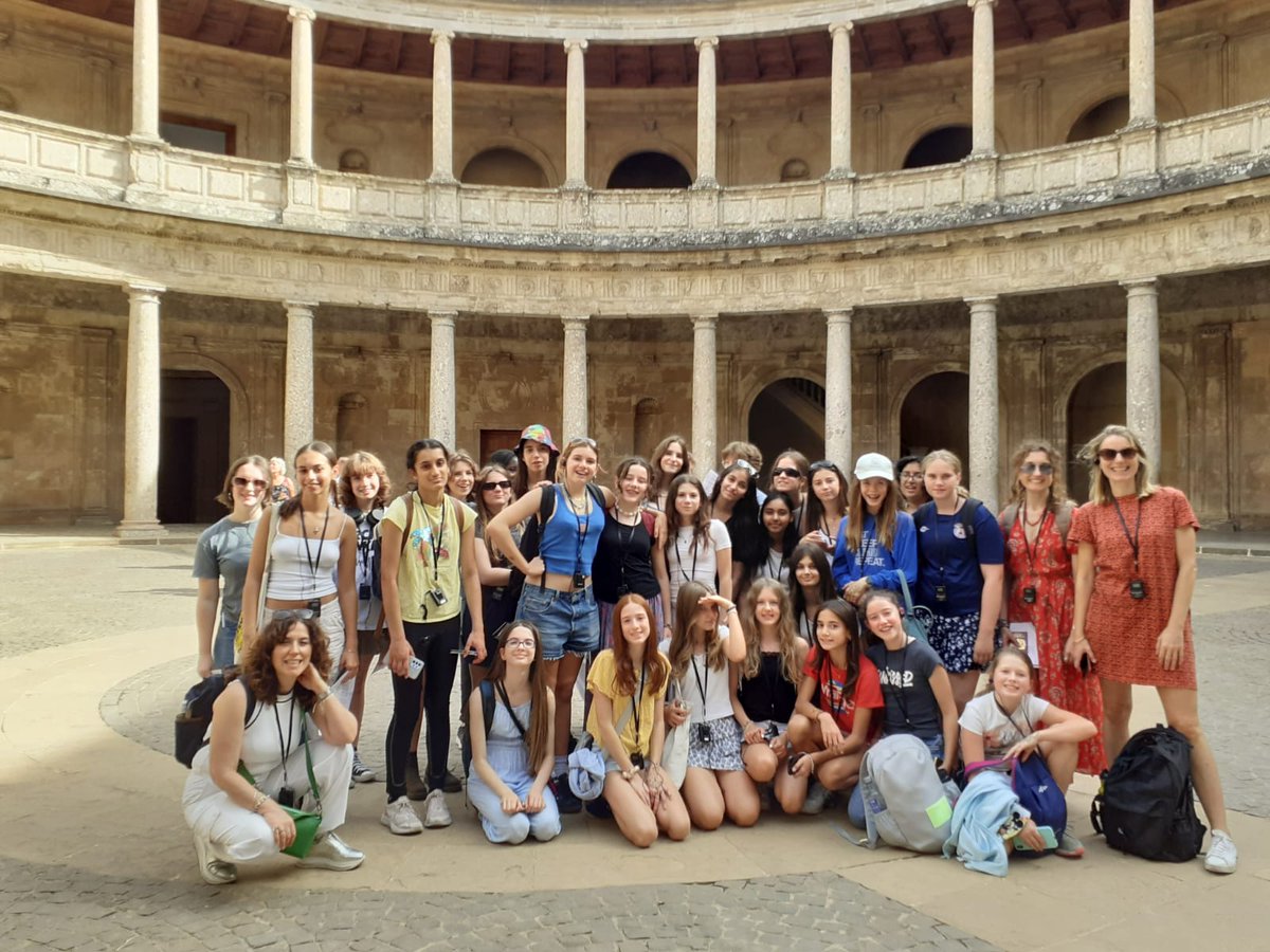 PutneyHighTrip's tweet photo. The Students had a great day in Granada with Lunch by the Fuente de las Batallas! Guided tour of La Alhambra - in the Palacio de Carlos V!
#PHSTrips
#Granada https://t.co/Pfu31gIg7P