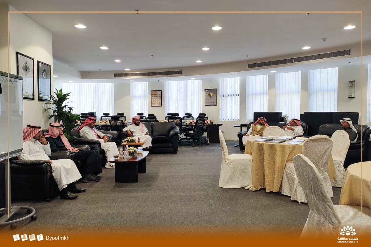 dyoofmkh's tweet photo. لكل الأيادي التي تمتد بالعطاء لكي تنهض بالمجتمع والوطن نحو الازدهار، أنتم قصة للولاء ،
ومن هذا المنطلق استضافت الجمعية في مقرها الرئيسي المتطوعين المشاركين معها لتعريفهم بمبادرات الجمعية وتفعيل دور المتطوعين الخبراء في تقديم الاست��ارات للمتطوعين الجدد .

 #ضيوف_الرحمن. https://t.co/s0HmUhavoZ