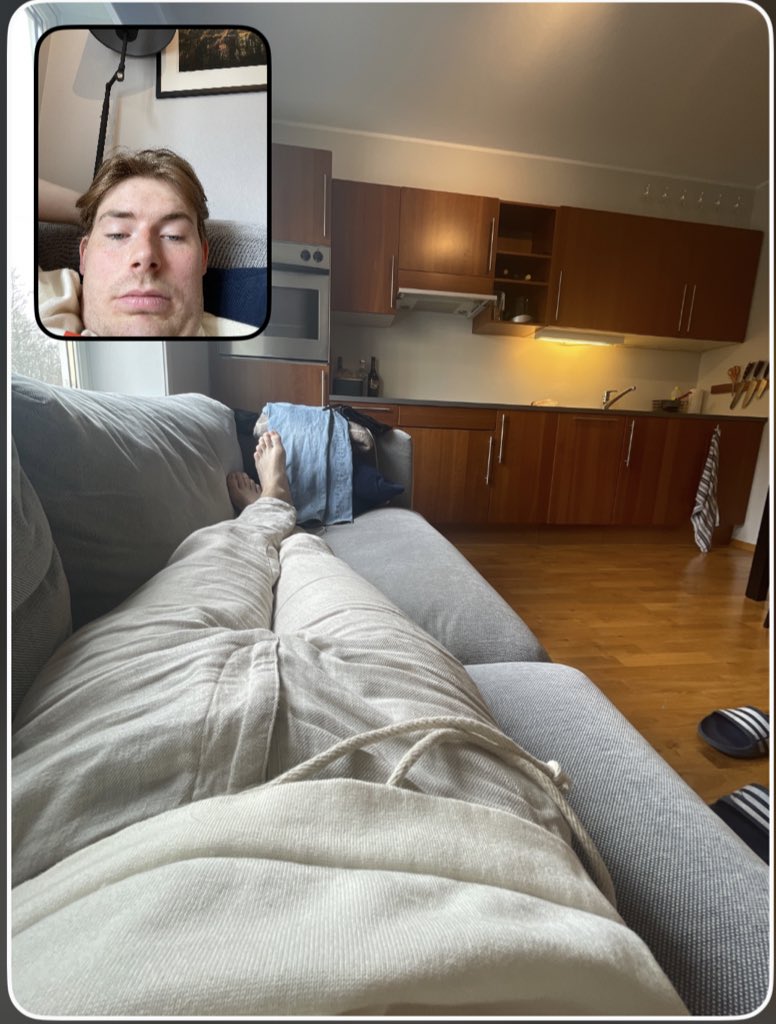 petteralnes's tweet photo. #RealestPersonOnEarth #money https://t.co/7kvVmIycD4