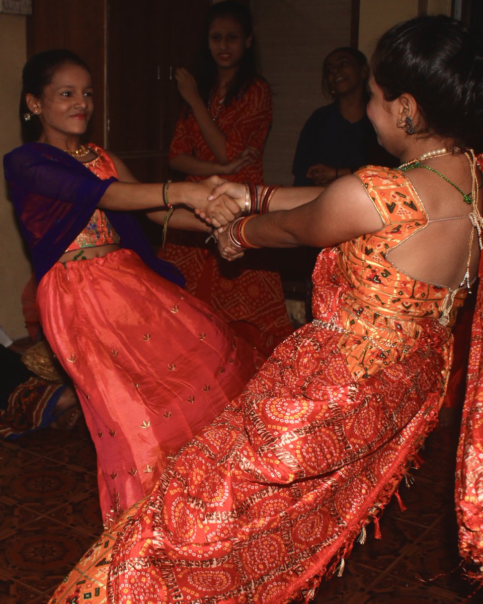 RudeCares's tweet photo. Happy Navratri! 🎇🎆🌠
Navratri is a vibrant Hindu festival, that spans nine nights of worship and celebration, dedicated to the goddess Durga. 
During Navratri, devotees adorn themselves in colorful attire 🎨 , engage in dance 💃 , and indulge in festive feasts 🍲 . 
#RudeCares https://t.co/Tro7xtFerV