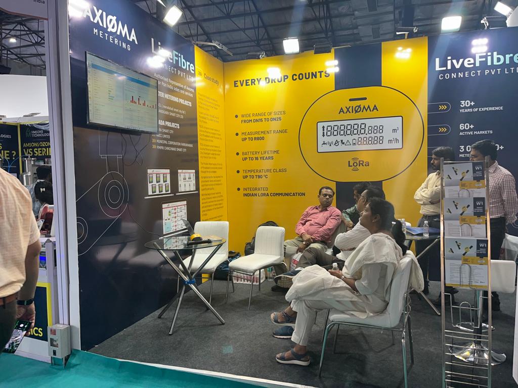 livefibre's tweet photo. 🤝 Visitors 🤝
Pcmc water department head Mr Savane Sir it at our place.
Joint city environment Mr. Kulkarni, 
Executive engineer Mr.Bhalasakle, 

Booth No. L065 Hall No. from 17 to 19 October 2023
Bombay Exhibition Center, Mumbai
#sudeepdutt #TradeFair #SustainabilityIndia https://t.co/u1wJ9Cm054
