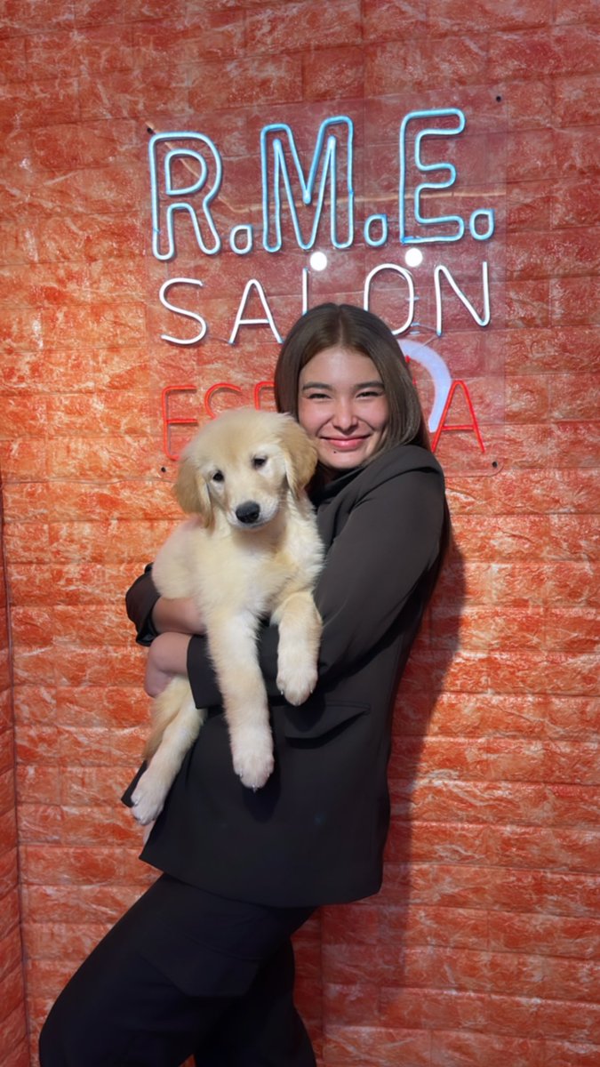 gorbuu_'s tweet photo. Ang cuteeee nyo both :) gusto ko din ihug si doggie so fluffy 😍

Anji Salvacion
#AnjiSalvacion @anjisalvacion https://t.co/fAwWMv2KD6
