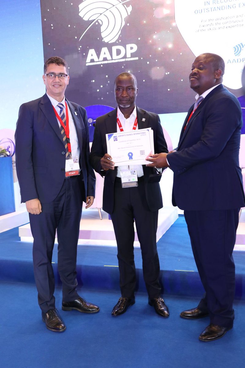 FAAN_Official's tweet photo. The Managing Director , @FAAN_Official  Mr Kabir Yusuf Mohammed IAP received an Award on behalf of the Authority in Recognition of Outstanding Excellence for the dedication and Commitment towards the continuous enhancement of the skills and expertise of its personnel https://t.co/S3PSmUyhnC