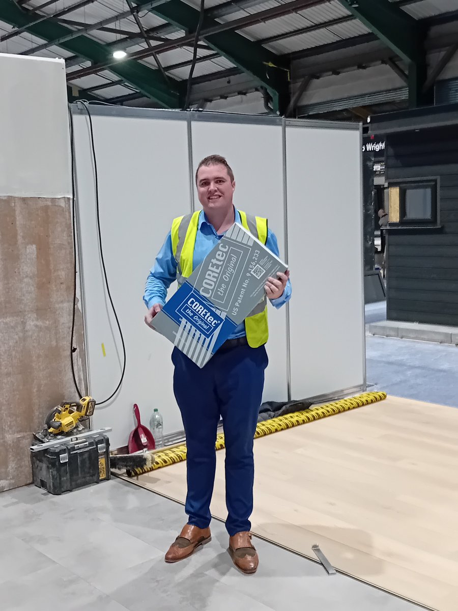 KieranO68453433's tweet image. COREtecs Sales Manager , Mark Lynch putting in the hard graft ahead of the Ideal Home Show starting this Friday October 20th. Come meet Mark and the COREtec sales team at Simmonscourt from October 20th to 22nd .
#coretec #multilayer #flooring #design #commercial #domestic
