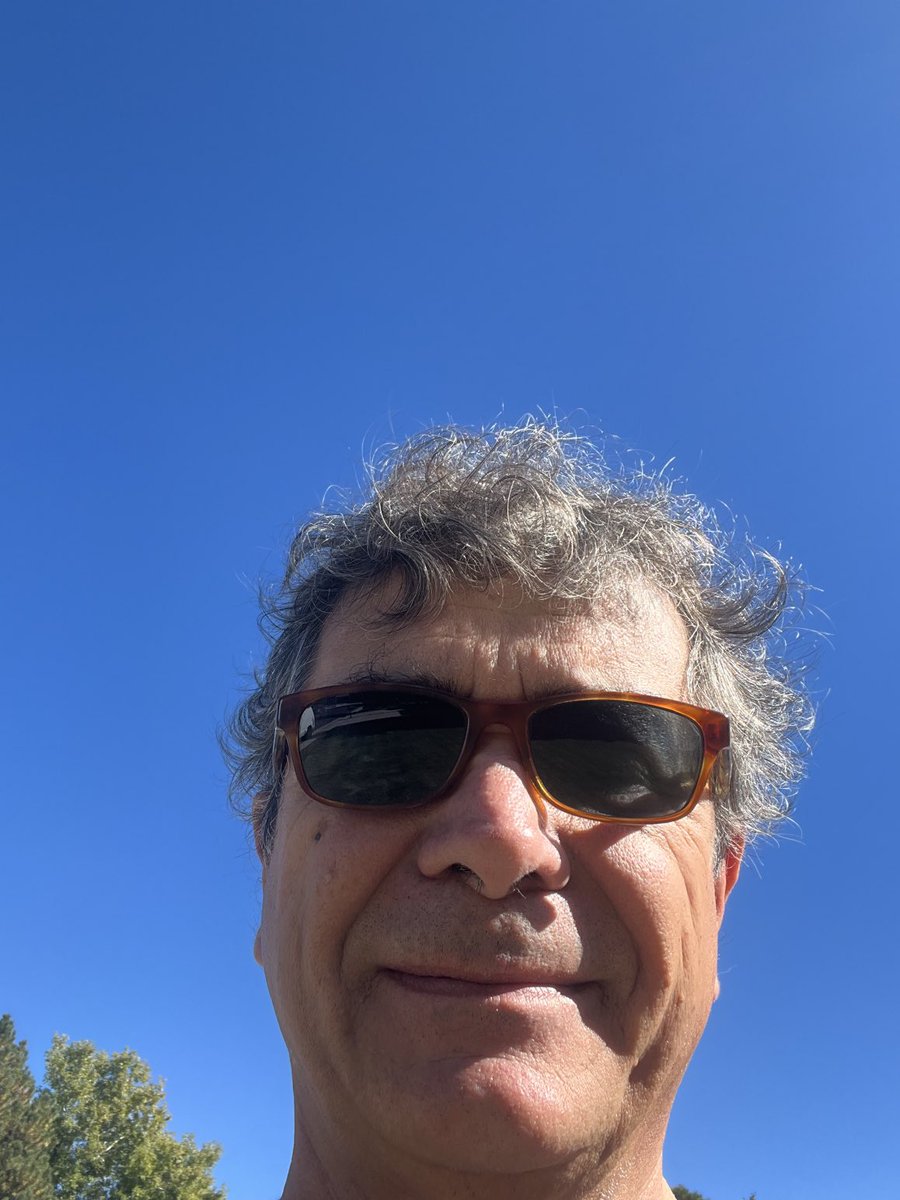 Vasilis Vasiliou (@vasilisyale) on Twitter photo Check out the blue skies. The two photos taken at the same day in two different places in Colorado. <a href="/KaminskiMed/">Naftali Kaminski</a> Check out the blue skies. The two photos taken at the same day in two different places in Colorado. <a href="/KaminskiMed/">Naftali Kaminski</a>