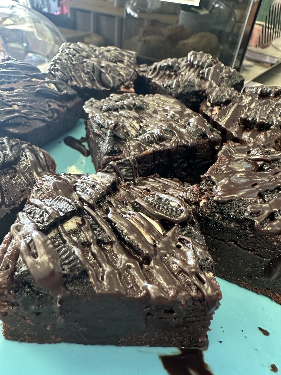 Homemade by us: Chocolate Oreo brownie 🍫 This particular edition is Vegan & Gluten Free; did you know we can make whole cakes to order for you to take home, drop us a message to customise your own unique bake 🎂 #TFCH #oreobrownie #homebaking #vegan #glutenfree