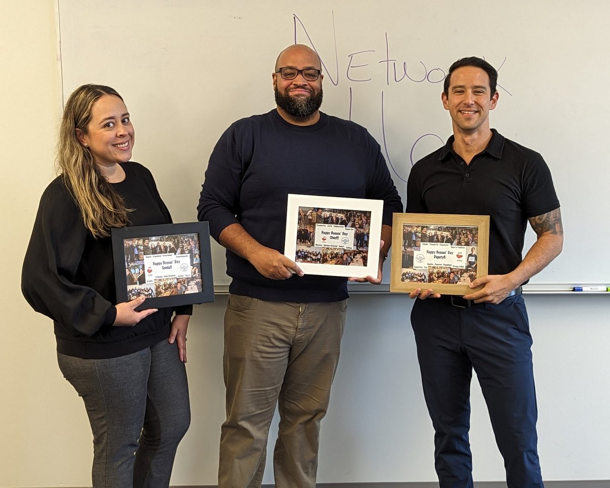CPS Network 16 (@cpsnetwork16) on Twitter photo We couldn't help but show some love to our N16 leaders!
#NationalBossDay <a href="/ChiPubSchools/">CPS - Chicago Public Schools</a> We couldn't help but show some love to our N16 leaders!
#NationalBossDay <a href="/ChiPubSchools/">CPS - Chicago Public Schools</a>