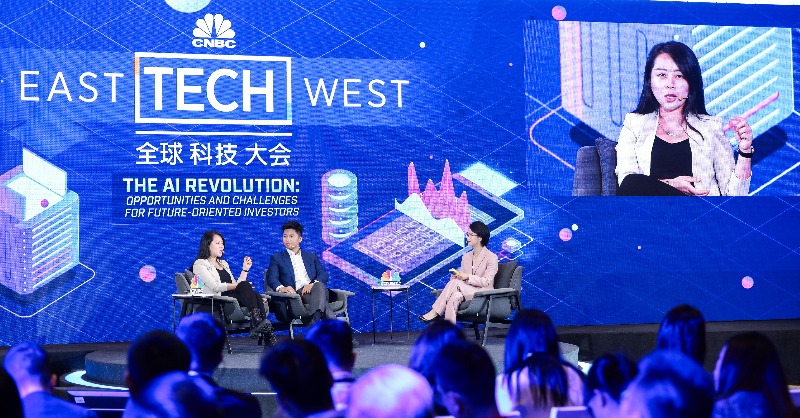 nbcucatalyst's tweet photo. #EastTechWest: Fusion Fund's Lu Zhang and Time Series Fund's Li Tian discussed the transformative potential of #AI, Nasdaq's Bob McCooey shared his perspective on a sustainable future, and Standard Chartered Bank's Anthony Lin shared the company’s growth plans in China.