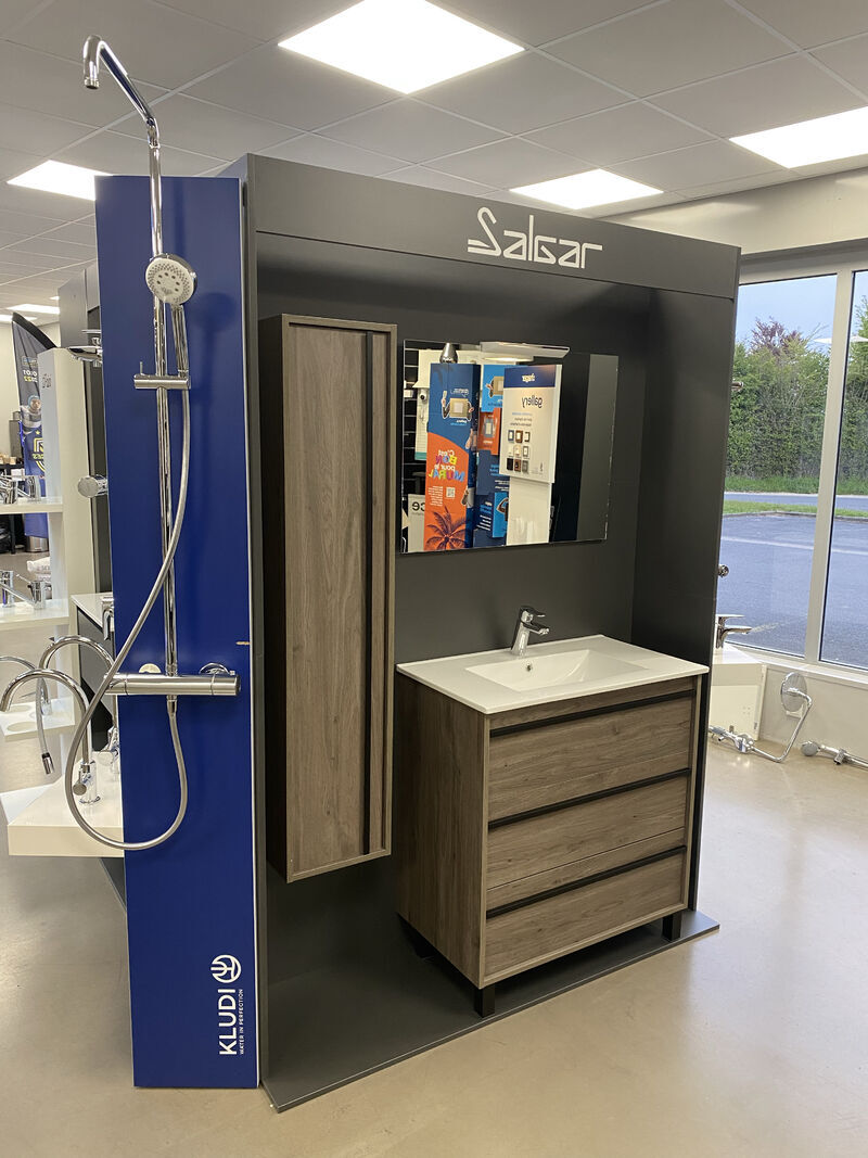 YESSSelectrique's tweet image. 🛁 Découvrez la belle mise en avant de l'univers "salle de bains" à notre agence YESSS Saint-Lô ! 

#saintlo #agence #yesss #salledebains #plomberie #sanitaire