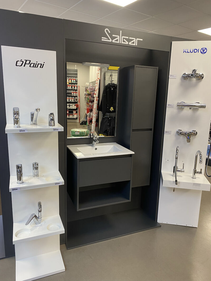 YESSSelectrique's tweet image. 🛁 Découvrez la belle mise en avant de l'univers "salle de bains" à notre agence YESSS Saint-Lô ! 

#saintlo #agence #yesss #salledebains #plomberie #sanitaire