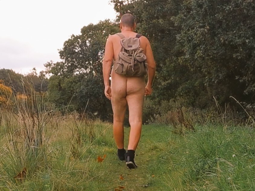 clothesfreeuk's tweet photo. Warm enough today, yeah of course π
#clothesfreeliving #naturism #normalnudity #aunaturale #nonsexualnudity #naturist #nudeisnotrude #bodypositive #nude #naked #bare #healthy #nakedramble #nakedwalking #naturalmale #nakedexercise #normalhumanbeing #liberating #naturallivingstyle https://t.co/010bvuz36D