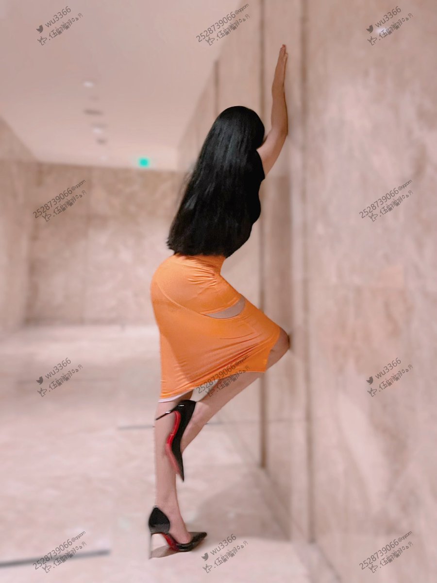 福利姬伍翩翩分享的黄推图片2 - 网红私拍内容