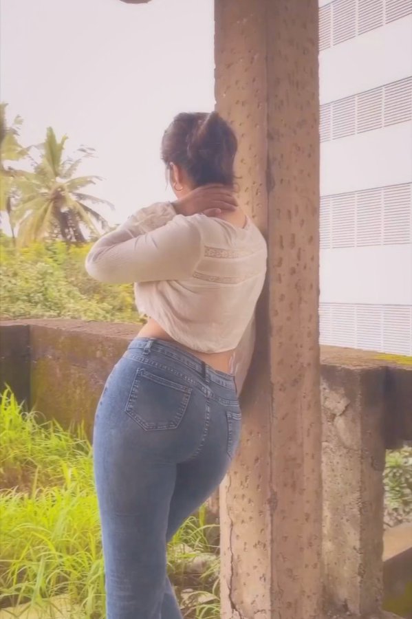 F8oEGyQakAADt2o?format=jpg&name=900x900