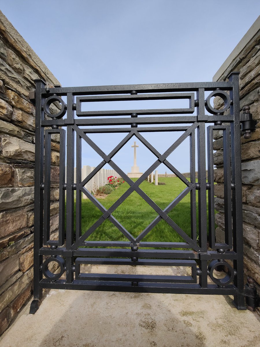 LynchJames17's tweet image. @CWGC Redan Ridge No.3 🌹 #BeaumontHamel #CWGFGuides
