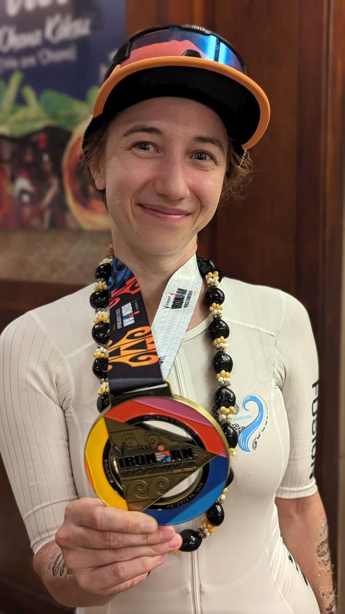 keboola's tweet image. 🎖Marie Kalkusová is our hero! 🔥Despite battling a severe flu, she overcame all odds and completed the #ironman #IMWC2023 race in 12 hours and 43 minutes. 🚀 
Her tracker 👉 lnkd.in/e4g3yQYs
Her story 👉 buff.ly/3PXPkkr