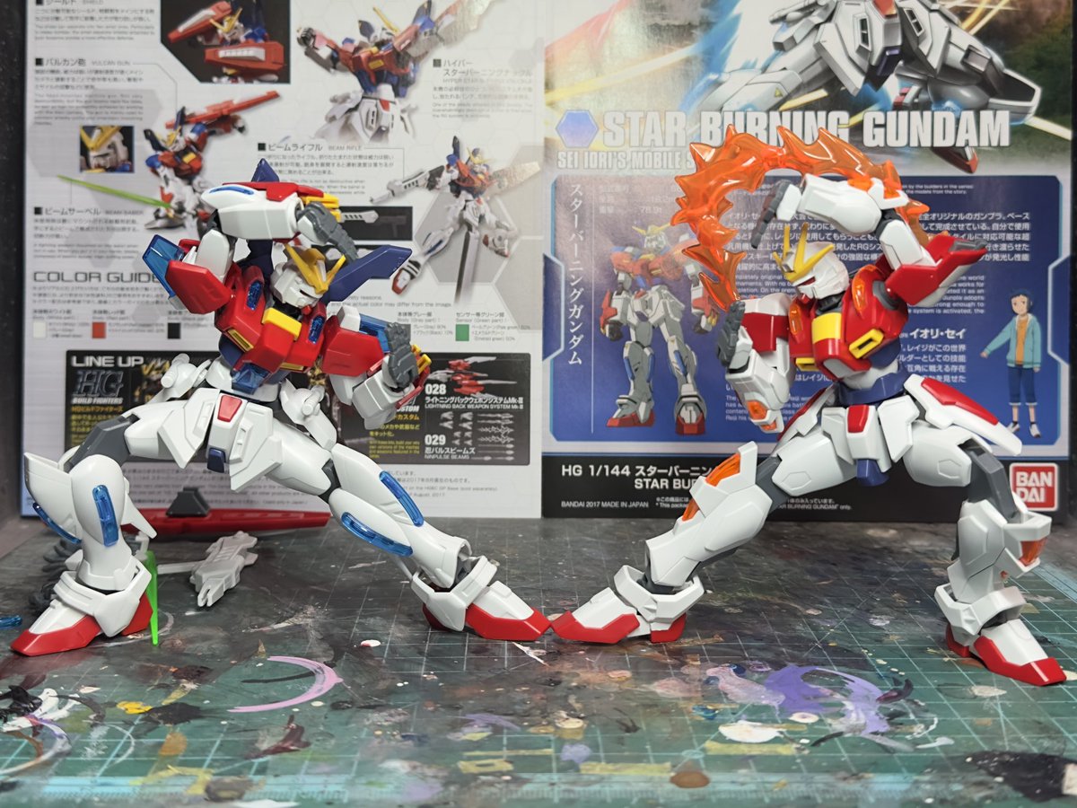 koudriver's tweet image. スターバーニングガンダム素組みですー😃

ビルド系はクリアパーツ多めなので見栄えがすごいですね(´∀｀*)
イオリんすげぇよ( ᐛ )

ビルドバーニングと並べてパシャリ📸

 #HGBF
 #スターバーニングガンダム