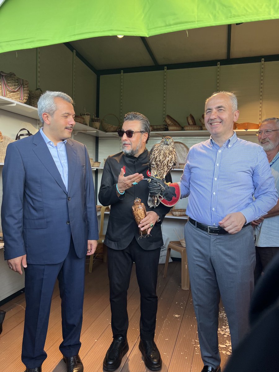 Ramazan Bingöl (@ramazanbingol) on Twitter photo Sn Rize valimiz <a href="/ihsanselimb/">İhsan Selim Baydaş</a> ve Belediye başkanımız Sn <a href="/rahmimetin/">Rahmi Metin</a> e festivalde göstermiş oldukları ilgi ve destek için teşekkür ediyorum.
<a href="/organizasyonRB/">RB Organizasyon</a>
<a href="/gastrorizefest/">Gastro Rize</a> Sn Rize valimiz <a href="/ihsanselimb/">İhsan Selim Baydaş</a> ve Belediye başkanımız Sn <a href="/rahmimetin/">Rahmi Metin</a> e festivalde göstermiş oldukları ilgi ve destek için teşekkür ediyorum.
<a href="/organizasyonRB/">RB Organizasyon</a>
<a href="/gastrorizefest/">Gastro Rize</a>