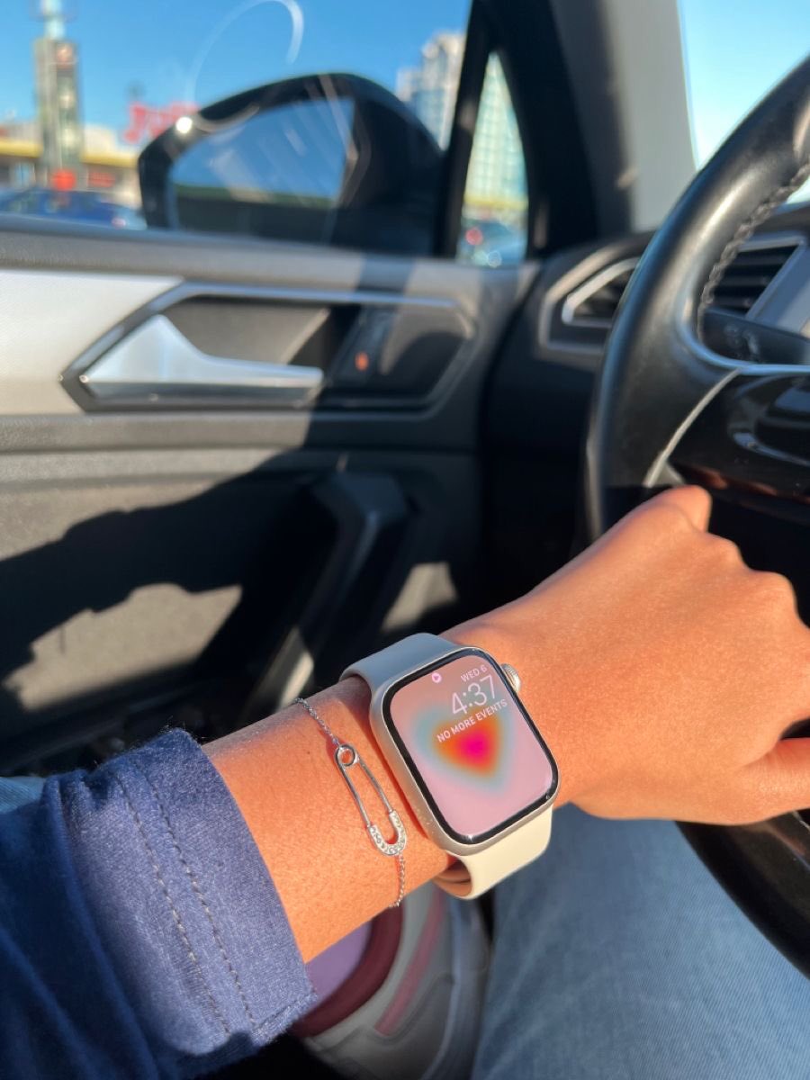 WATCH FACT: ✅Did You Know that wearing a WATCH makes you look so confident?♥️

You are welcome😌🙏🏾

We have a range of watches to choose from at a good price,  shop Glory Gems Ug today♥️♥️

DM or WhatsApp +256 705486435 to place orders ✨

|| #glorygemswatches #watchtuesday